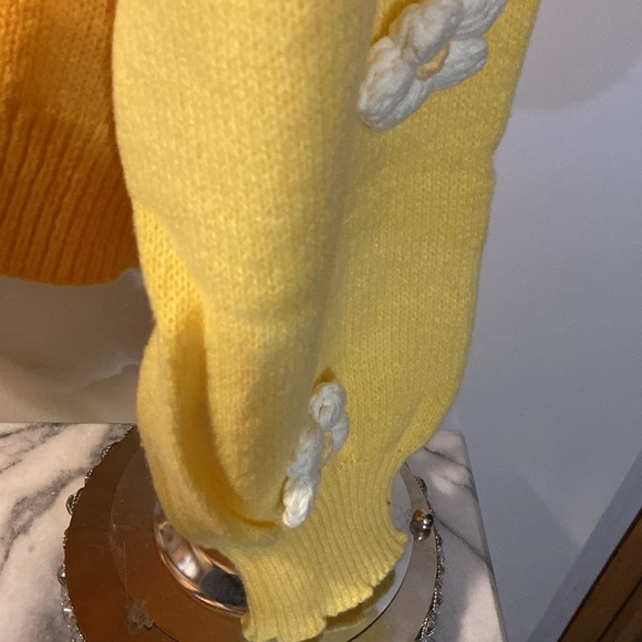 SHEIN NIB 3D flower drop shoulder cardigan - Picture 6 of 6